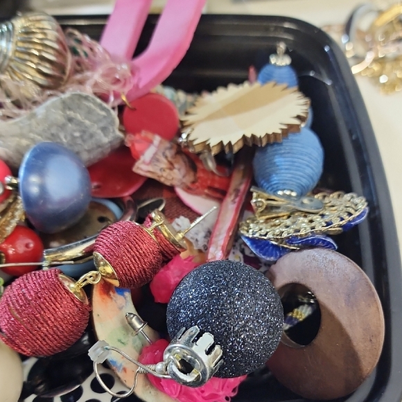 1 Lb Assorted Jewelry For Craft Making  #031626-1 - Picture 5 of 6